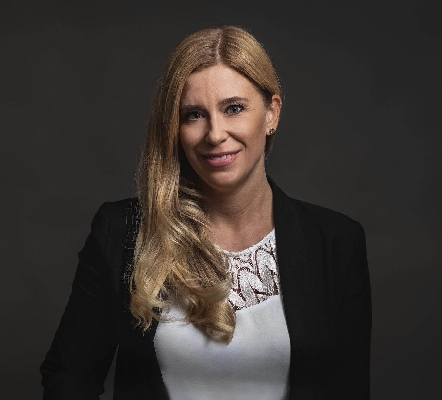 Dr. Claudia Hartmann